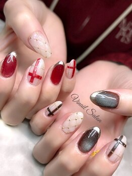 ヴィネイル(Vinail)の写真/【NEW*千葉中央駅徒歩2分】ワンランク上の上質アートで褒められネイルに♪理想のお手元を叶えるご提案！