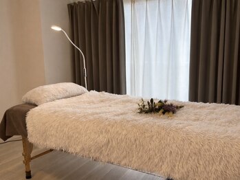 コティ(coti)の写真/完全個室の贅沢空間♪歴14年のオーナーが叶える理想の目元。上下パーマやフラットラッシュでモチも抜群◎