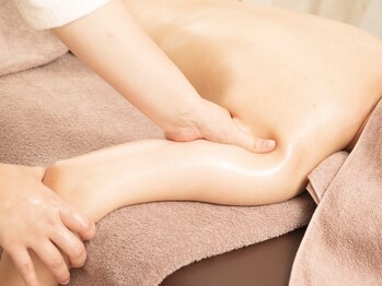 ネージュ(Neige)/二の腕もグイッとアプローチ