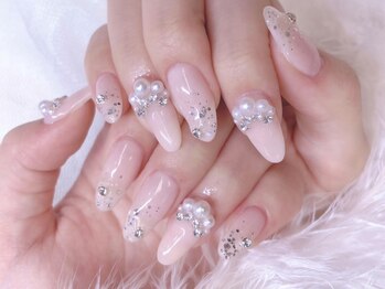 フローレスネイル 新宿西口店(FlawlessNail)の写真/定額制の【ワンホンコース¥8500】が大人気！サンプル45種類から選択♪お時間内でパーツ追加可能☆