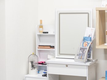 エイプリル/化粧スペース