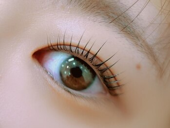 レミア 上大岡(REMIA)の写真/【大人気★blackティントパーマ　6500円～】今話題の次世代まつげパーマ♪ナチュラル派の方にもオススメ◎