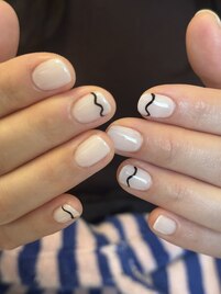 うねうねライン 大人シンプル