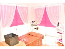 サロン ド ボーテ クオレア(salon de beaute cuorea)の雰囲気（バストＵＰに年齢は関係ナシ20～60代の方にご来店頂いております）