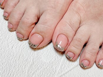 アトリエ グリッター(atelier glitter)/夏が終ってもフットジェルネイル