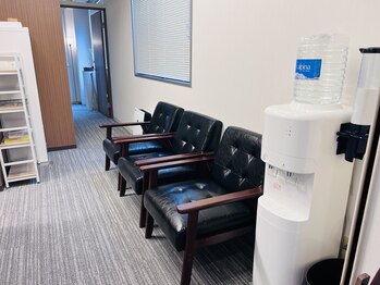 ゼン骨盤整体院(ZEN骨盤整体院)/待合の様子