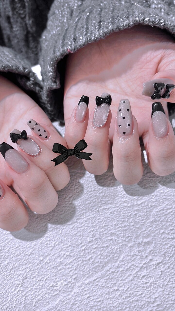 2026年冬トレンド】ブラック ガーリーのネイルデザイン集｜人気順｜6