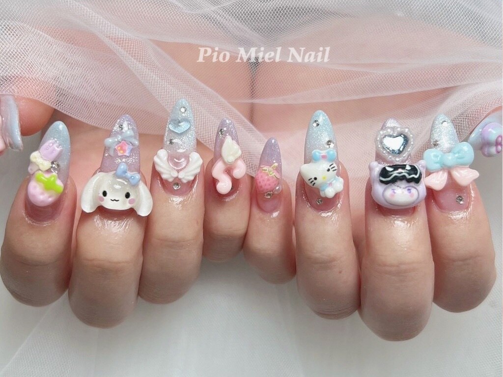 ゆめかわ×ダーク×キャラ ネイル ゆめかわキャラ盛りネイル：PG013924669｜ピオミエルネイル 新宿(pio