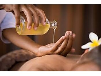 Relaxation Salon Lani【アロマ/リンパ/オイルマッサージ/ロミロミ/もみほぐし】の写真/【1日3名限定】歴20年の熟練技で心身を解き放つ。大人女性の為の本格アロマ×ロミロミで極上の休息を♪