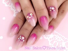 ティアラリュクス 東林間店(Tiara Luxe)/お客様ネイル　逆グラデーション