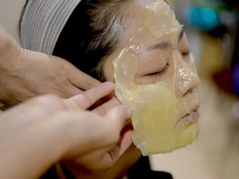 サロン ジョリ(Salon Jolie)の写真/【高リピート率☆】マツヤニホットセラピーで艶肌＆ふわ肌に！お肌のお悩みを改善致します◎