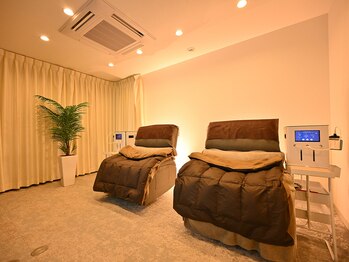 エイチエイチオー 大阪上本町(HHO)/HHOルームは広々快適です