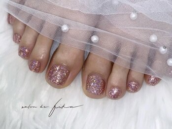 サロンド フィーカ(salon de fika)の写真/サンダル映えする足元に♪シンプルフットネイル(オフ込)4500円～◆普段ジェルネイルができない方にも好評◎