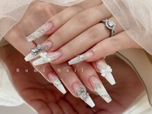 ワンホンネイル 新宿(Rumi Nail)/ホワイト/ビジュー/スカルプ