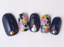 ネイルサロン ドレリッチ 大宮店(drerich)/【6990】秋冬花柄ネイビー