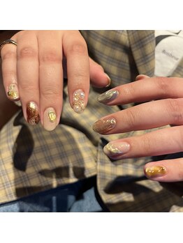 ホワイト ルシェ(WHITE×luce)/持ち込み/ニュアンス/ネイル