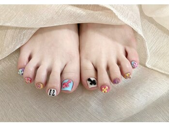 ナナネイル(Nana Nail)/夏にぴったりのフットネイル