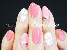 ネイルサロン ブランシュール(Nail Salon Blancheur)/【キュートなハート＆縦グラデ】