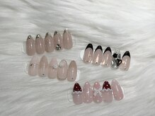 キラキラデザイン♪流行りの韓国ネイルワンホンネイルならFLATへ