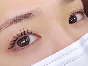 ミヤビ 梅島店(MIYA美)の写真/まつげパーマと眉毛ＷＡＸスタイリングで目元美人に♪丁寧なカウンセリング×施術で初めての方にも◎