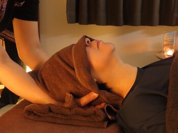 ボヌール(Bonheur)の写真/眼精疲労スッキリ!お顔のツボ押しと頭皮刺激で頭痛・目の痛みを解消♪視界ハッキリへ☆