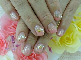 ショートキラキラネイル☆