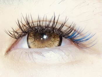 フレイムス アイラッシュ アンド ネイル(FRAMES)/フラットラッシュ×目尻にブルー