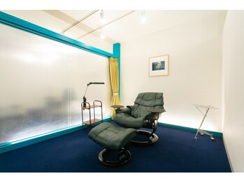 ポージィ ネイルアンドアイラッシュ(POSY nail&eyelash)/個室1