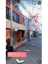 アンジュ 柏店(ANGE)/赤いレンガの建物が隣にあります
