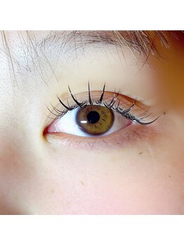 グランツ(GLANZ)/なりたい目元に