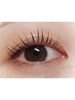 ナチュラル上品な目元にしたい