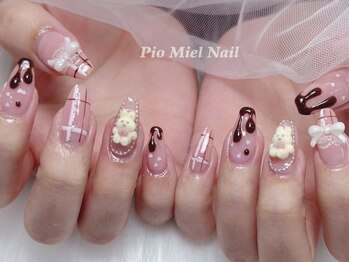 ピオミエルネイル 新宿(pio miel nail)/くまチョコの甘かわネイル