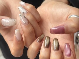 お洒落アシメトリーネイル