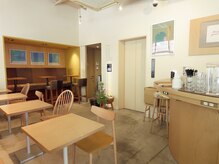スタパト 銀座店の雰囲気(1階カフェ内右奥のエレベーターから9階にお上がりください。)