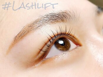 リス ネイルアンドビューティー(LYS)/次世代まつげパーマ Lashlift☆