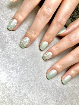 ラキネイル(LAKI Nail)/ラブリーネイル