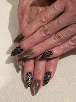 バンビちゃんのお目目 辻堂本店/ゼブラ¥7600