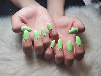 ナーゲルシャイニー(Nagelshiny)/#カラーチークネイル