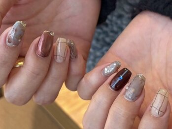 クルネ(QULNE)の写真/【可愛さの中にedgeのきいたdesignを】大人気のマグネットやオーロラ、ミラー等最旬カラーを豊富にご用意♪