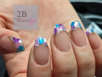 ニービー ネイルズ(2B NAILS)/シェルフレンチネイル　¥9900