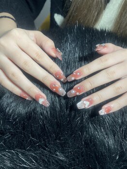 ジョリ チュン(JOLIE TRUONG)/