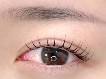 アンノウン(unknown)の写真/【丁寧な接客×豊富な知識×技術力】ナチュラル上品な目元にしたい方にオススメ◎すっぴんでも可愛い目元に