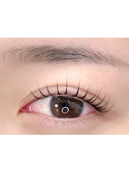 ナチュラル上品な目元にしたい