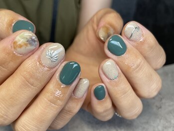 ロナネイル(RONA NAILS)/