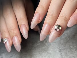 ビジューネイル