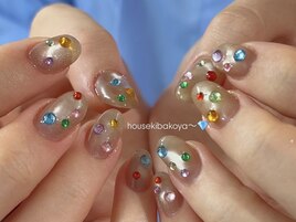 個性派ニュアンスネイル