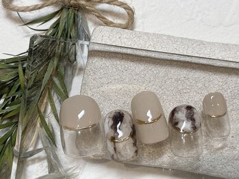 ブレス 仙台駅前本店(BLESS)/ミラーアートで上品に