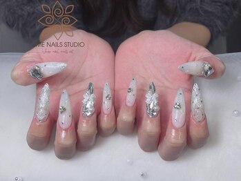 ウメネイルスタジオ(UME NAIL STUDIO)/* 長 さだしやり放題×つけ放題