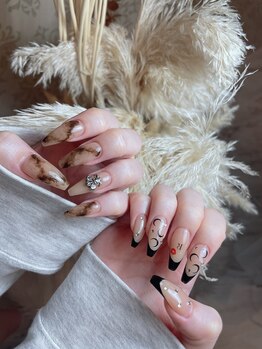 グラム(glam.)/