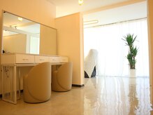 サロン ド レイ(Salon de Rei)